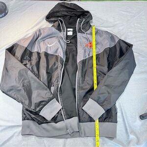 Nike Iowa State University Men's Black and Gray Windbreaker Jacket